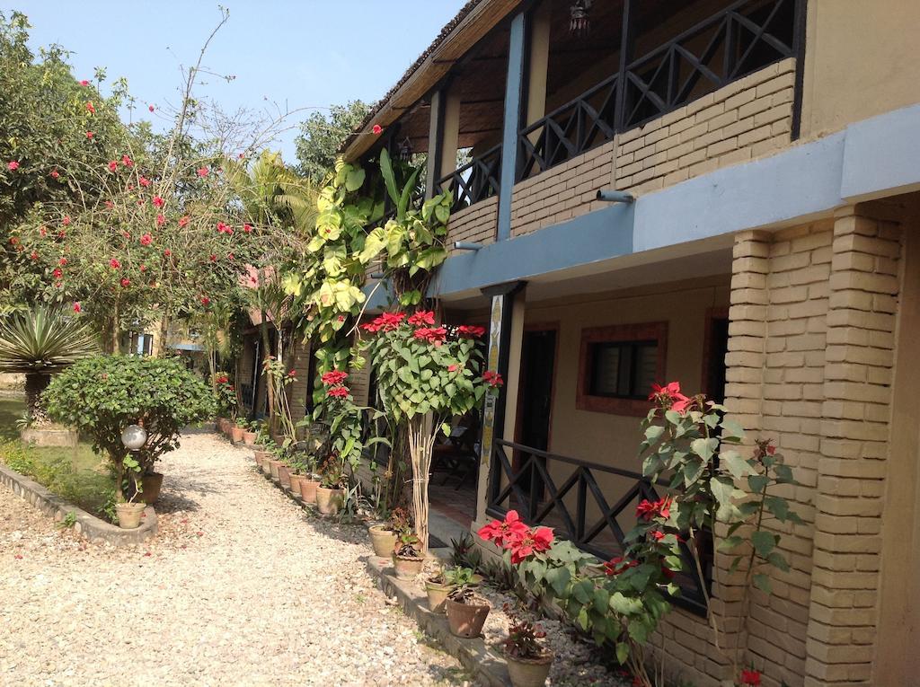 Chitwan Tiger Camp 3*