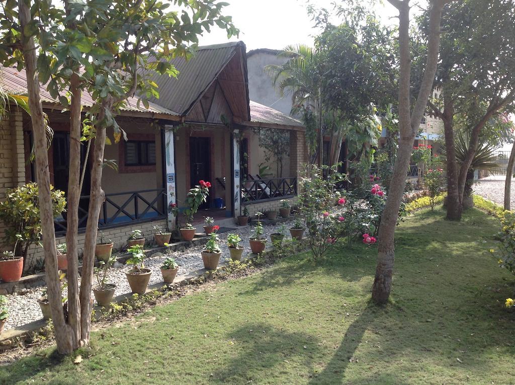 Chitwan Tiger Camp Resort 3*