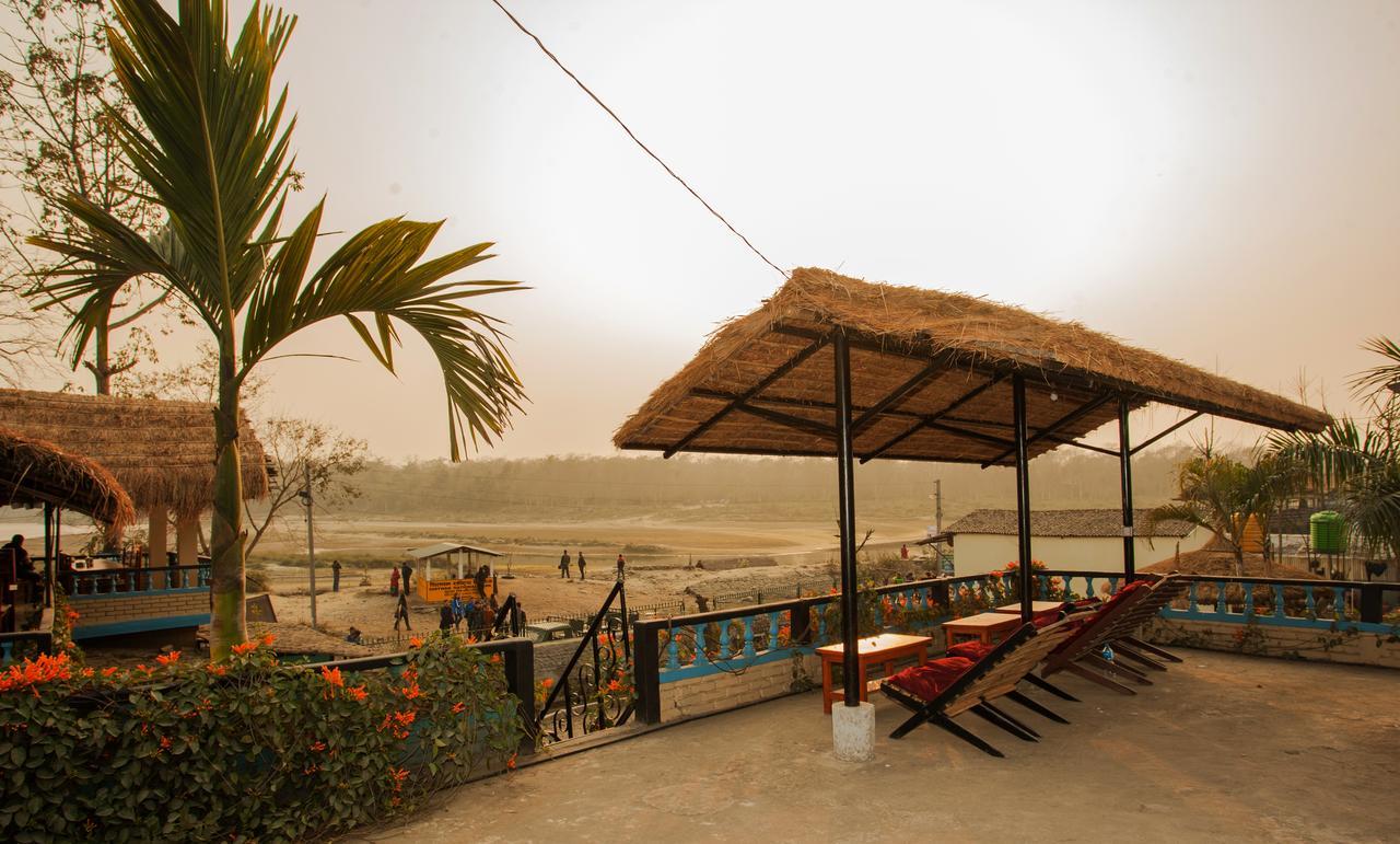 Resort Chitwan Tiger Camp 3*