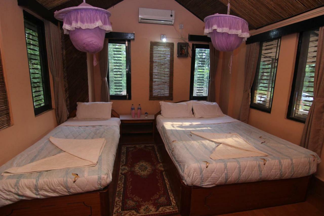 Resort Chitwan Tiger Camp 3*